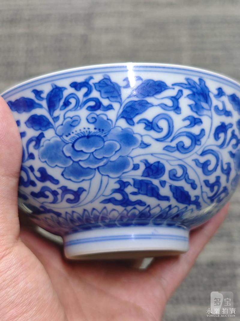 清康熙 青花缠枝牡丹纹碗 - 图9